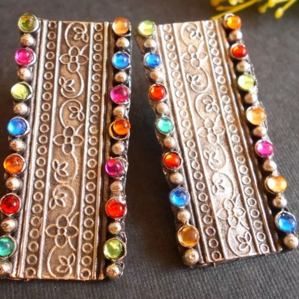 Earrings - Picture 3 of 5